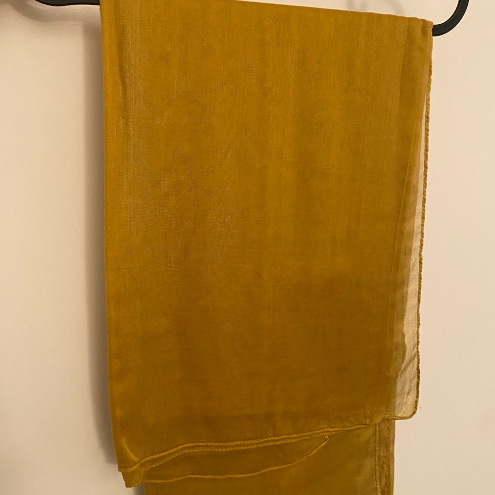 Vela Mustard color Scarf